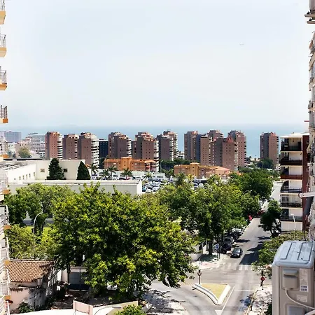 Monko Raimbow & Pool O Apartment